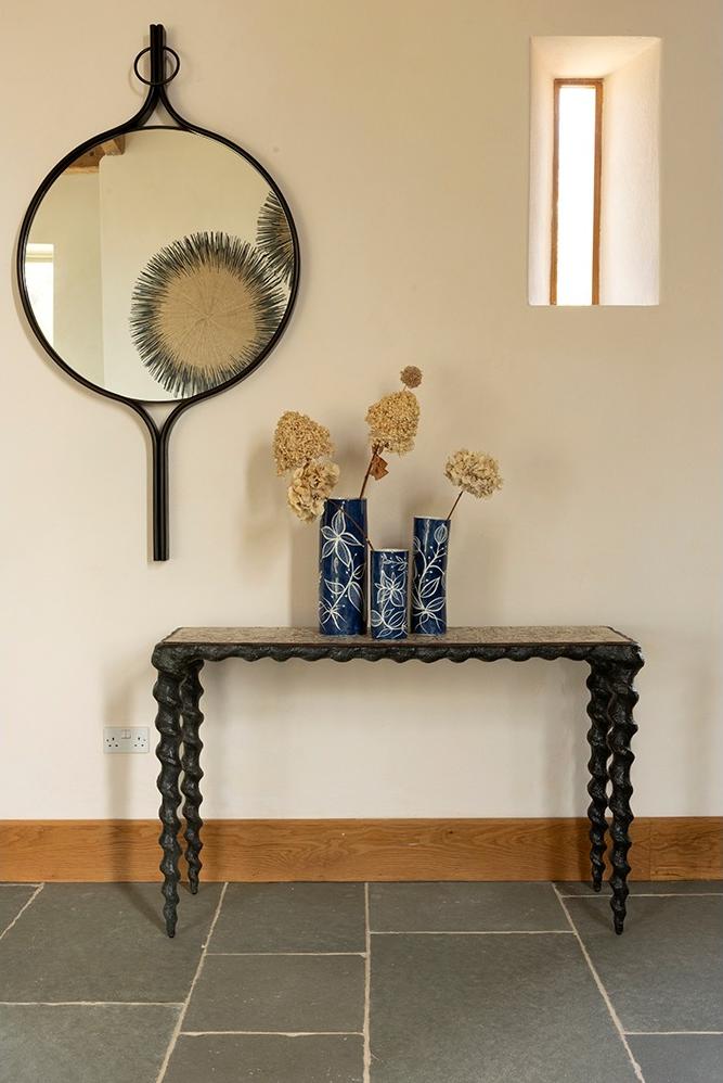 Karinta White Oyster consoletafel