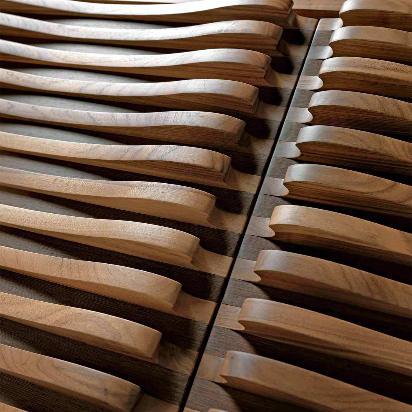 Sinuo bruin dressoir