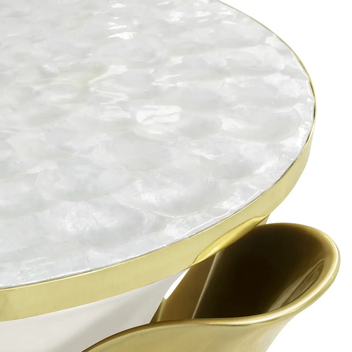 Solstice parelmoer bijzettafel