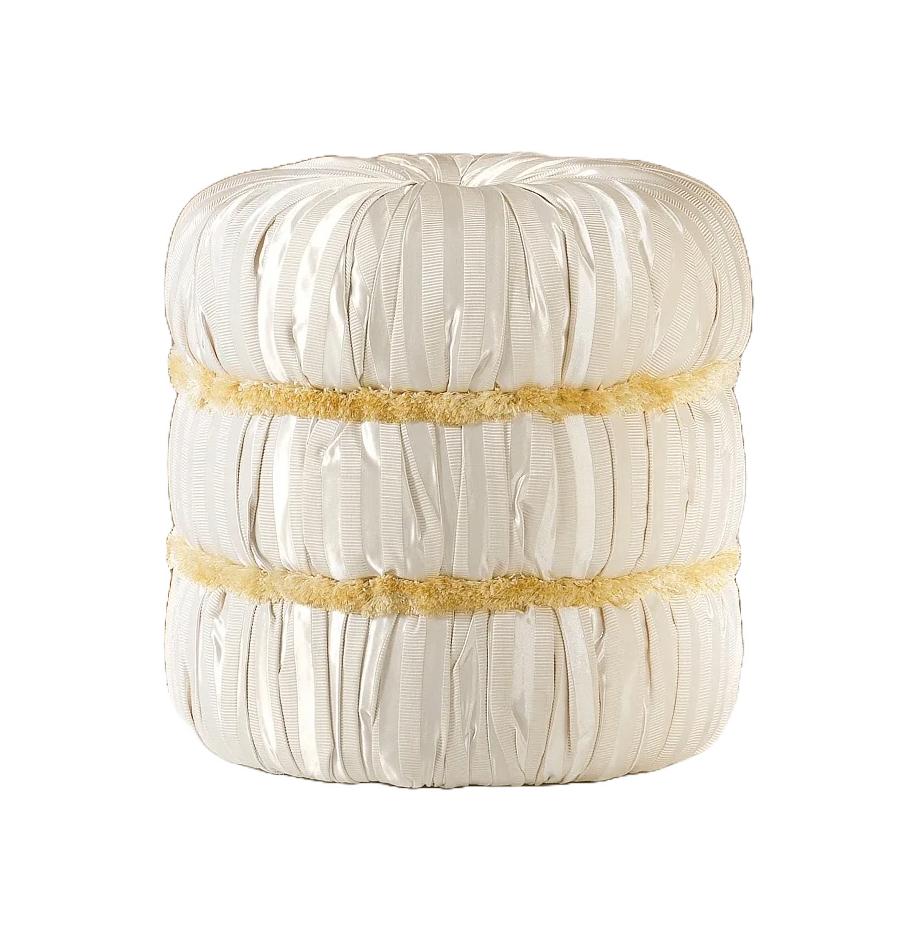 Royal beige poef