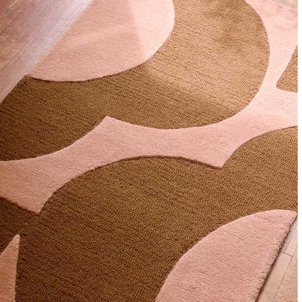 Prism Flower Pink/Terracotta vloerkleed | Maat: 67 × 230 cm