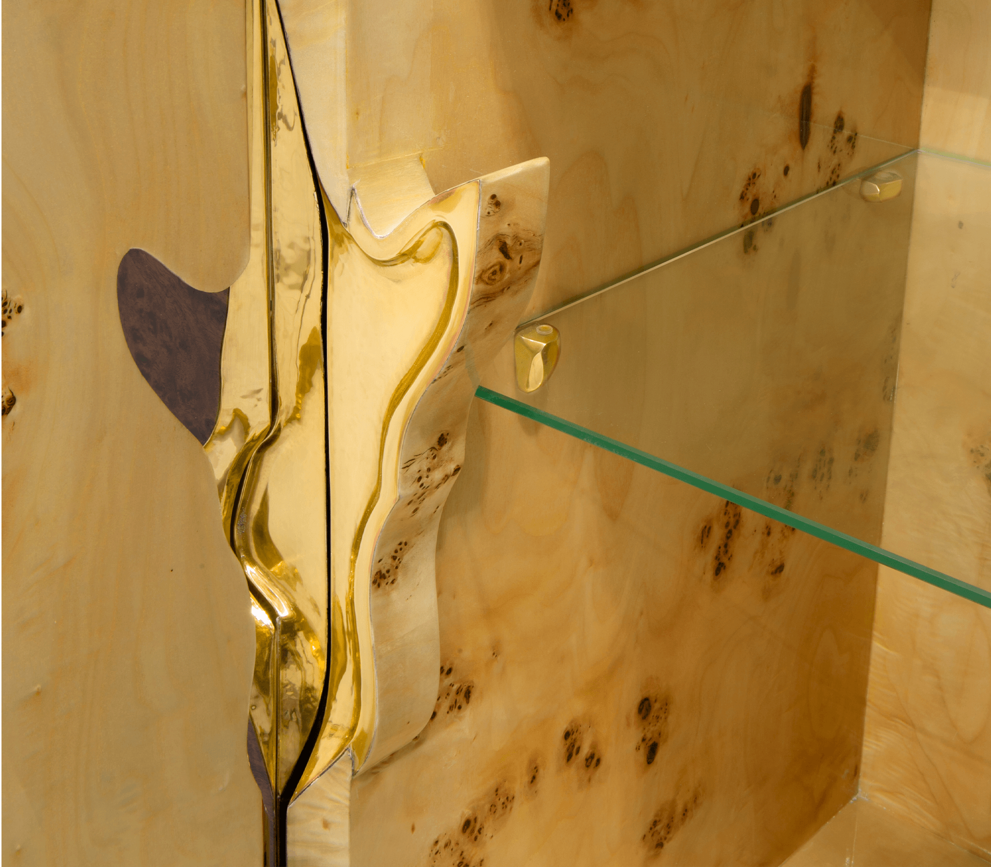 Fissure walnoten dressoir