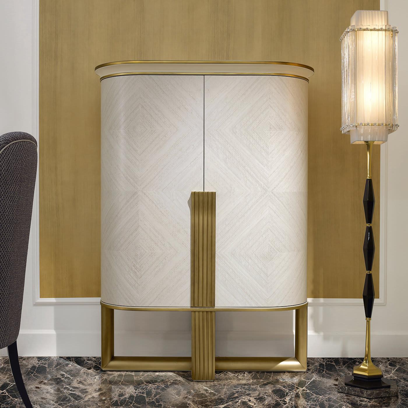 Oliver gouden barkast