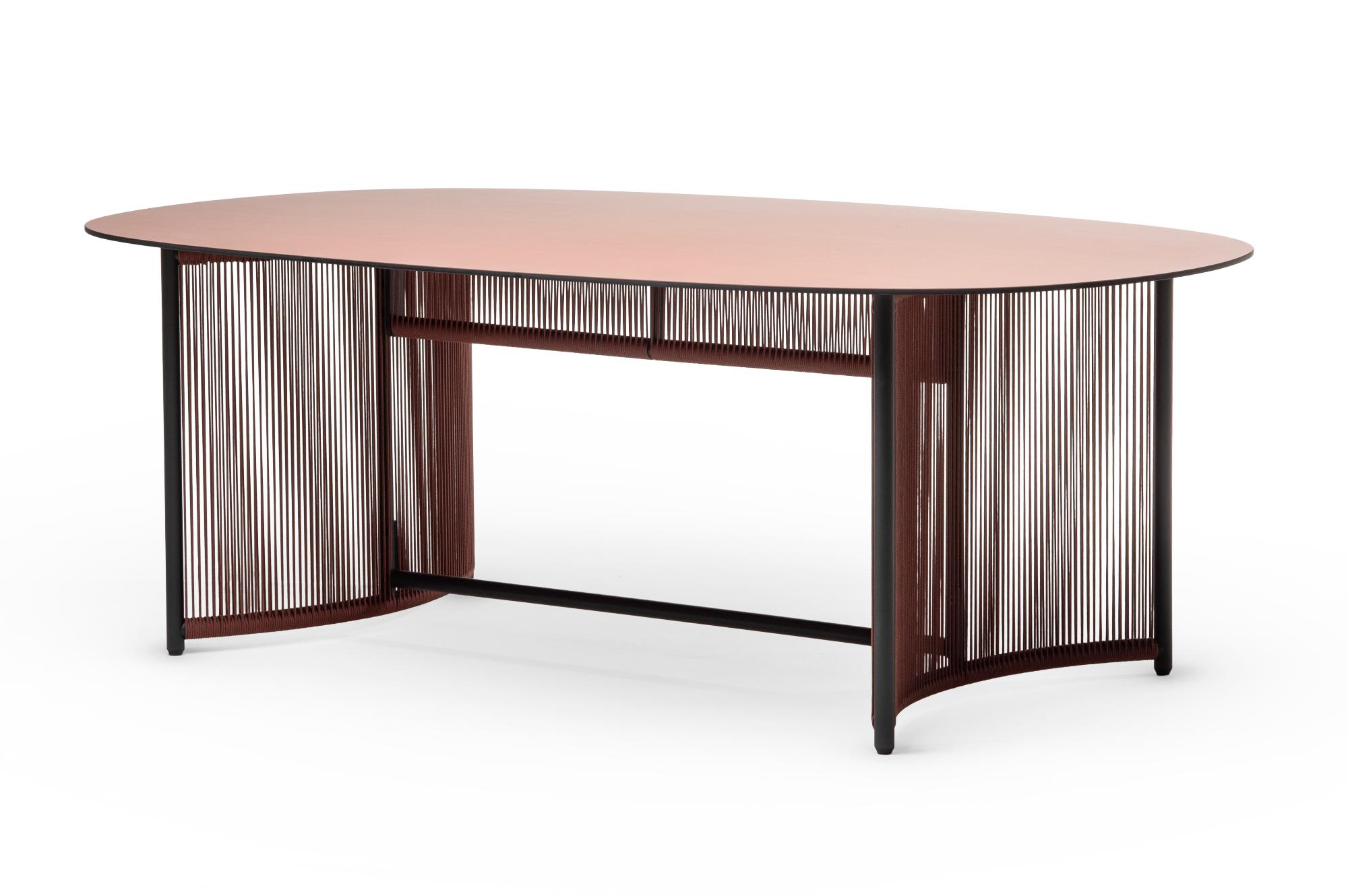 Altana T-OV Rode Buiten Eettafel