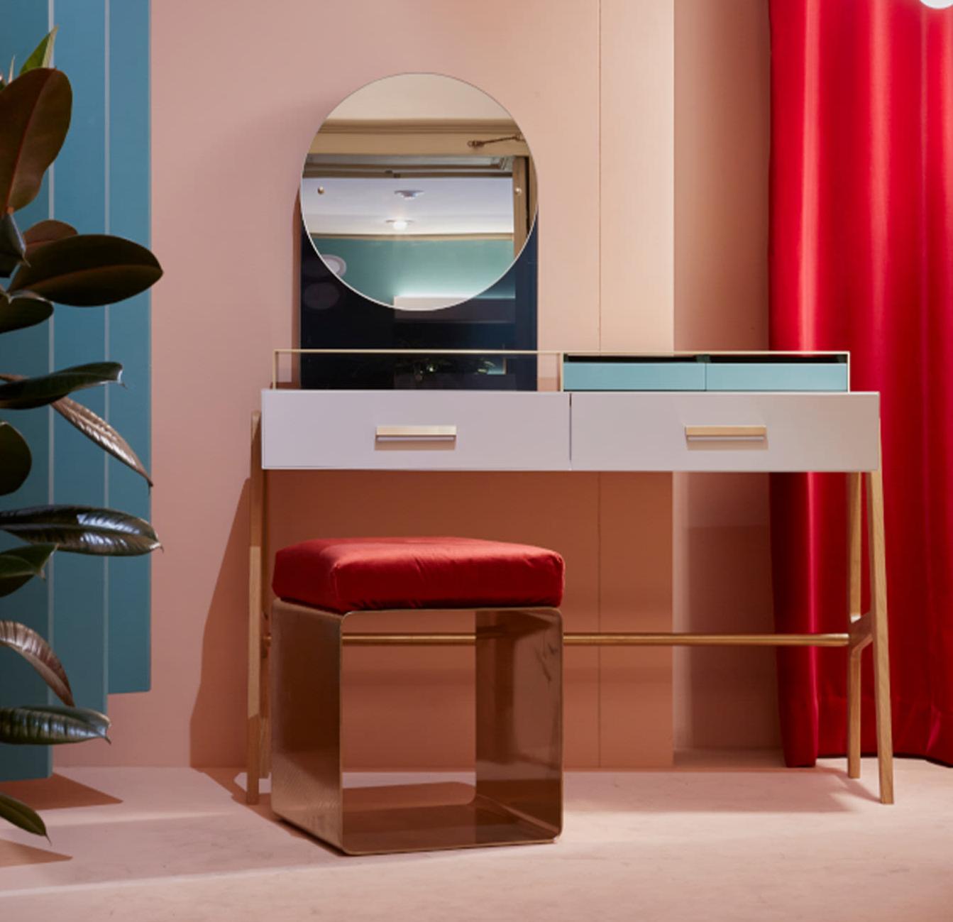 Verfijnde kaptafel met spiegel