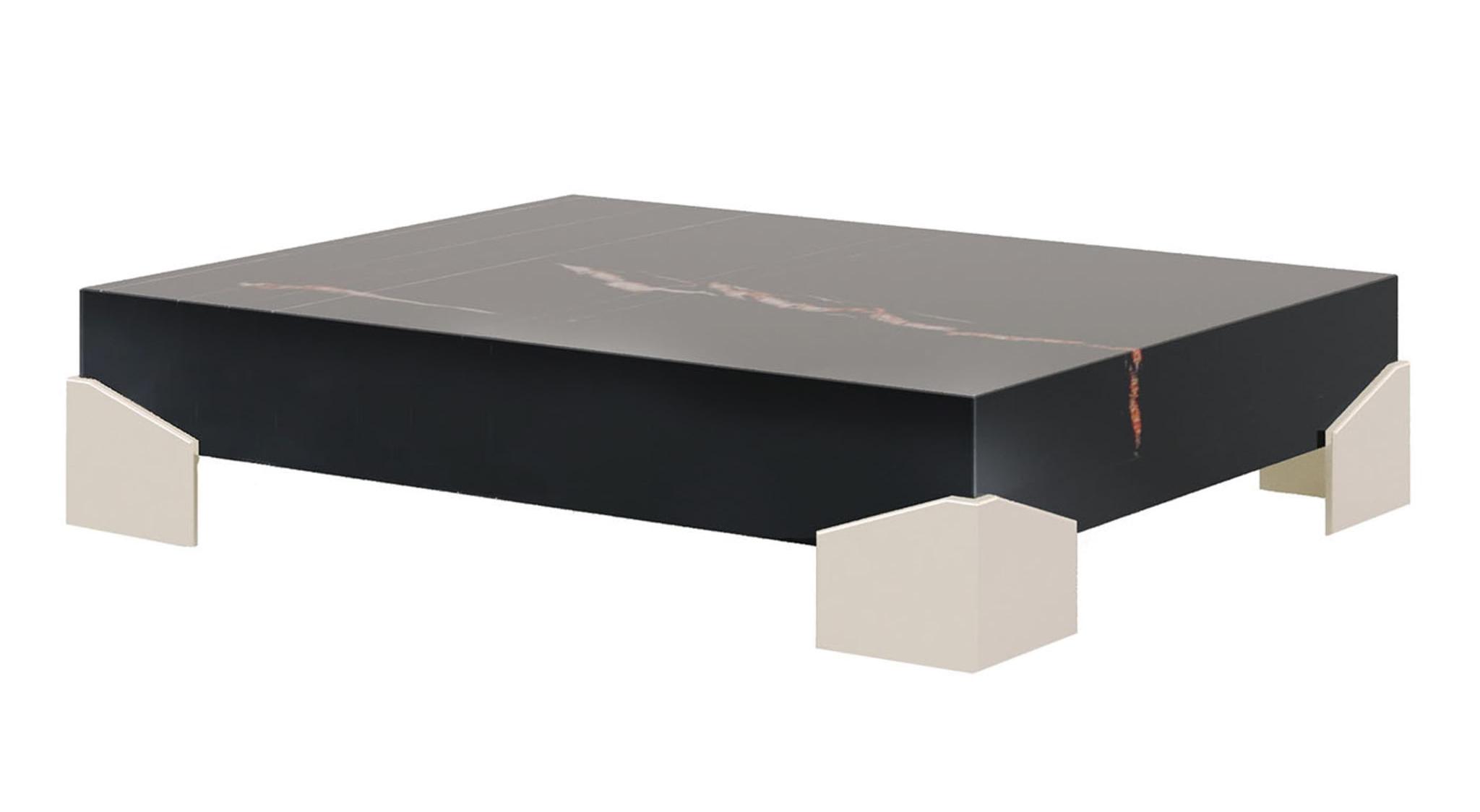 William Italiaanse gemaakte salontafel | Afmetingen: B 123 × D 123 × H 35 cm William Italiaanse gemaakte salontafel | Afmetingen: B 123 × D 123 × H 35 cm