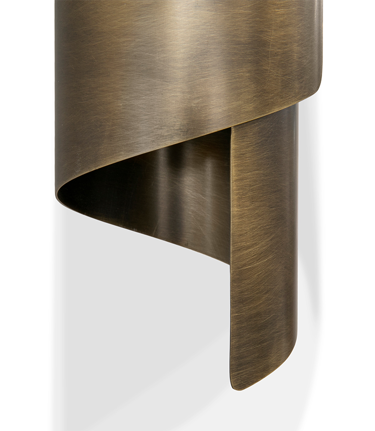 Verouderd messing wandlamp