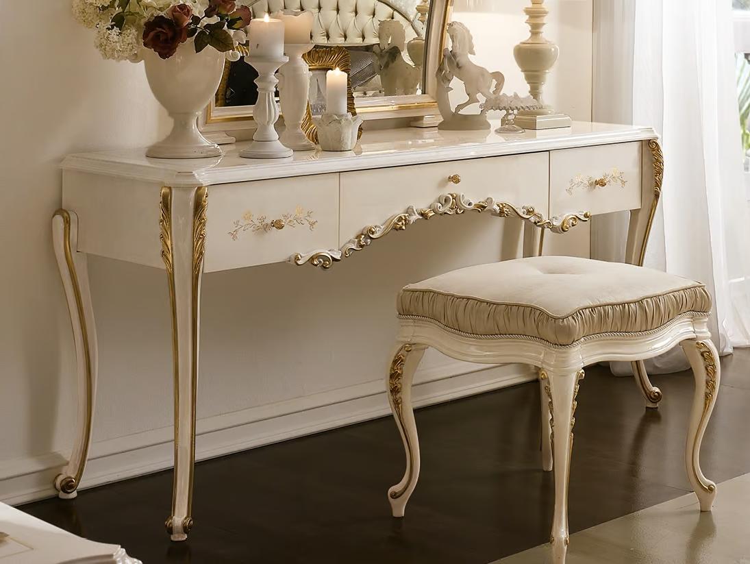 Italiaanse klassieke kaptafel | Configuratie: Tafel + spiegel + poef