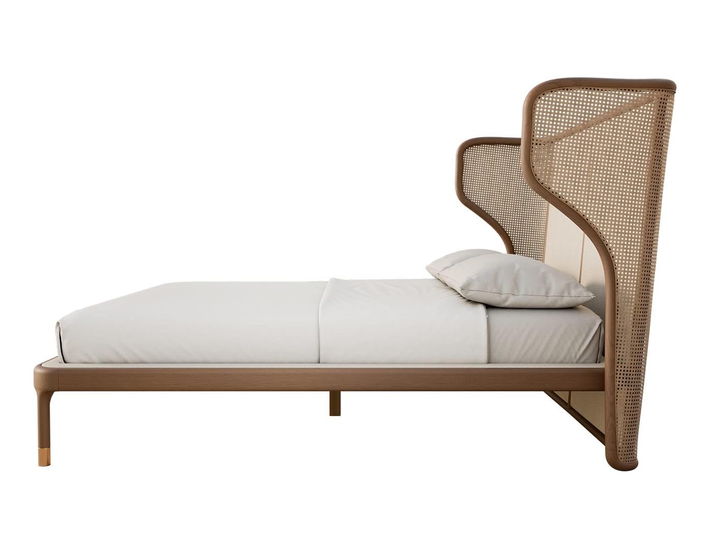 Joyce Essenhout Bed