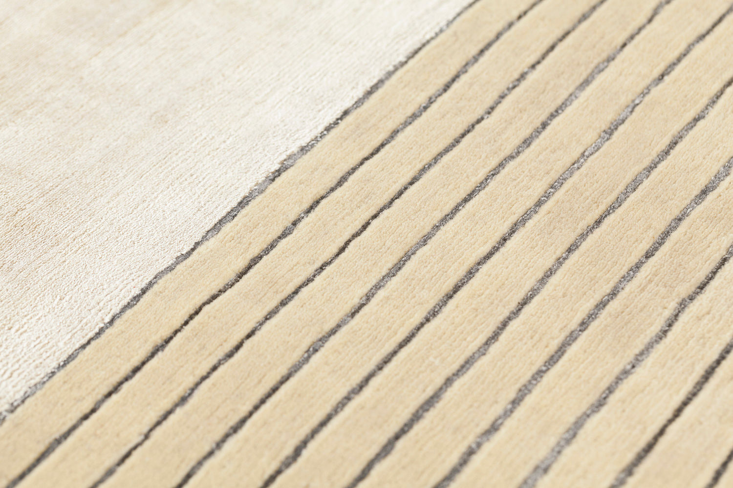 Handgeknoopt beige gestreept wol & viscose vloerkleed