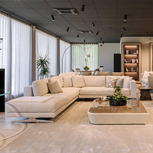 Connor Italiaanse designer bank