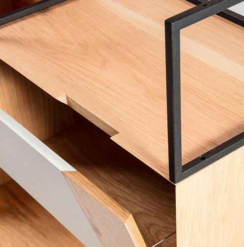 Open houten boekenkast