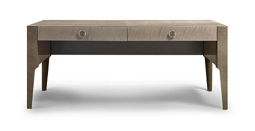 Schrijfbureau met leren beklede poten