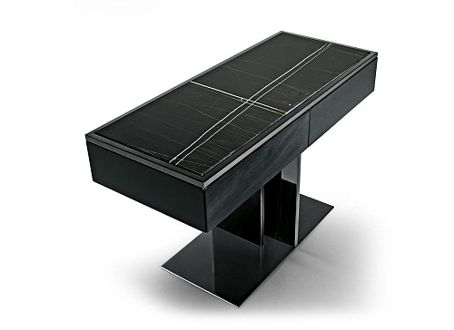 Luxe bureau met marmeren blad