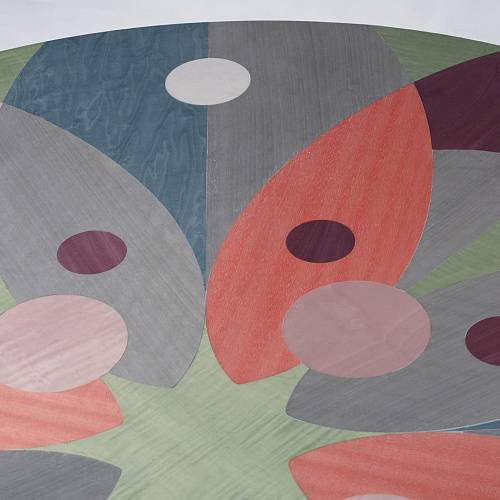 Multi-kleur gefineerde eettafel