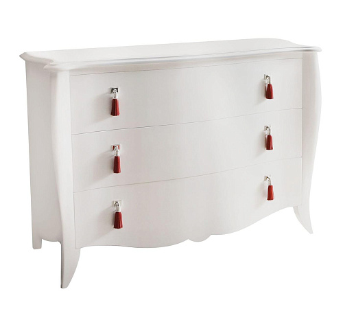 Witte gelakte commode