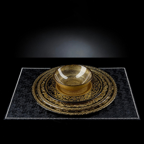 Klassieke zwart-gouden schaal