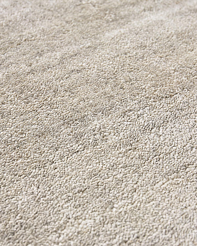 Gebroken wit bamboe zijde tapijt