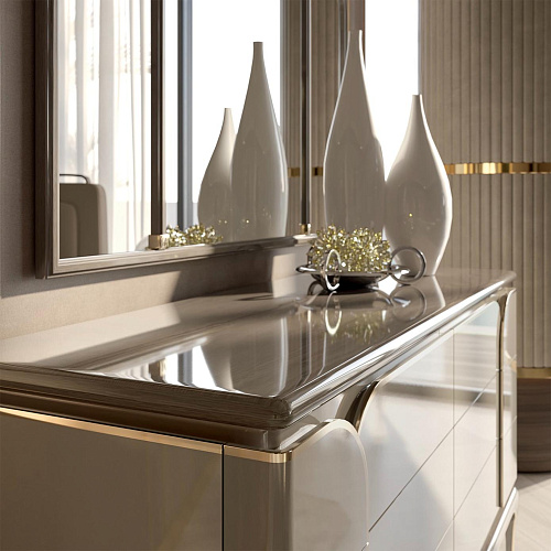 Luxe beige 4-deurs ladekast