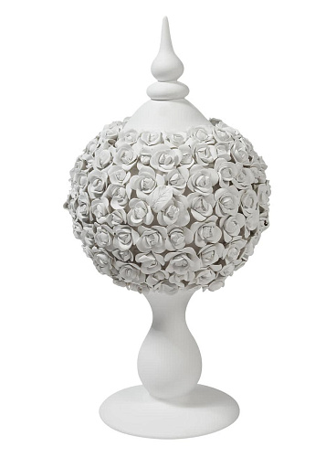 Coco Camelie sculptuur