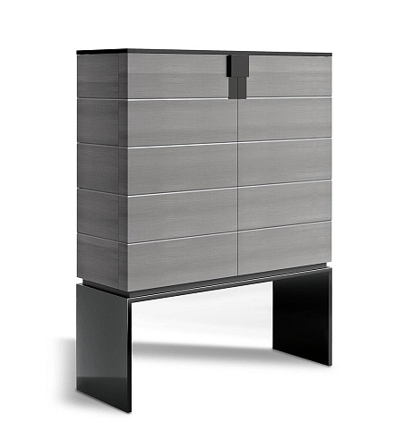 Kast met metalen basis en houten blad