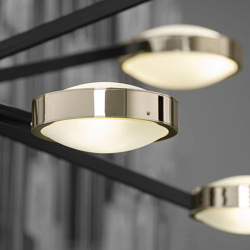 Grote Art Deco Kroonluchter in Zwart en Gepolijst Messing
