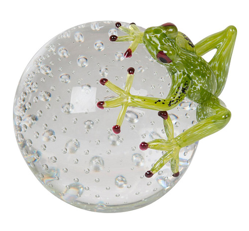 Kikker op bol groene figuur
