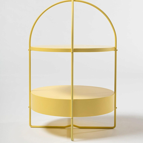 Eigentijdse gele bijzettafel